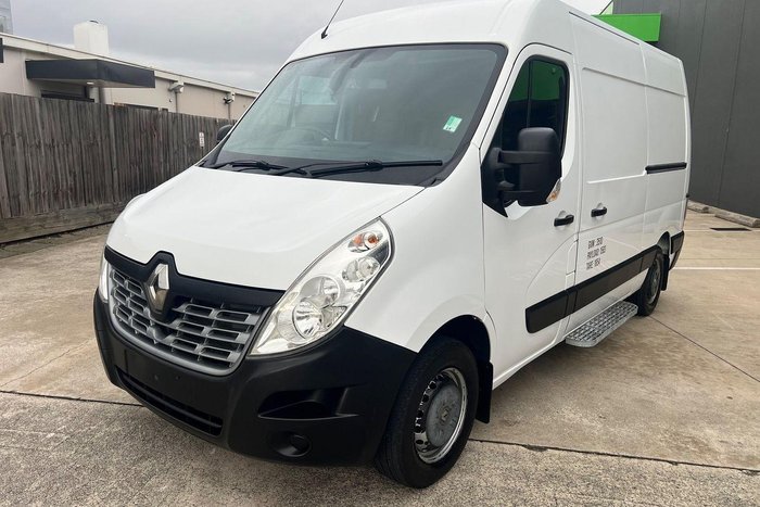 2019 Renault Master X62 White