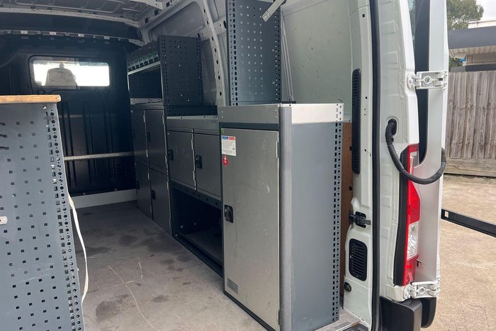 2019 Renault Master X62 White