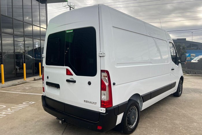 2019 Renault Master X62 White