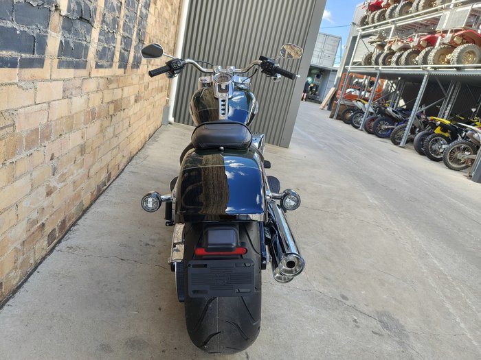 2026 HARLEY-DAVIDSON FAT BOY 117 (FLFB) ROAD OLIV STL MTL/BLK