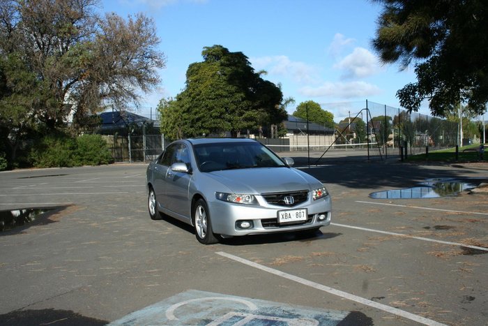 2004 Honda Accord Euro Luxury 7th Gen Satin Silver