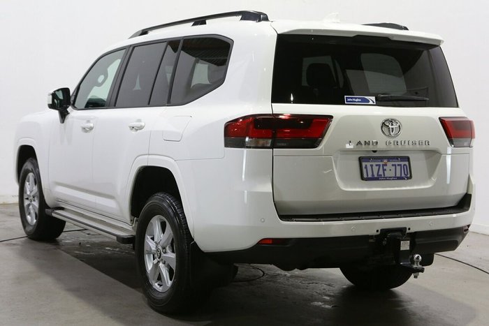 2025 Toyota Landcruiser GXL