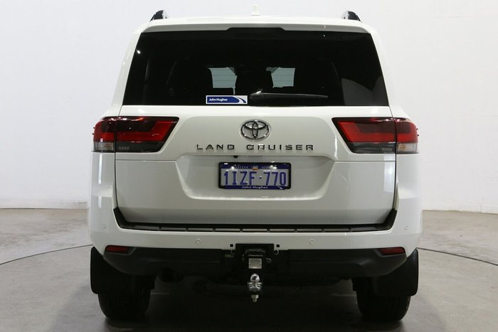 2025 Toyota Landcruiser GXL
