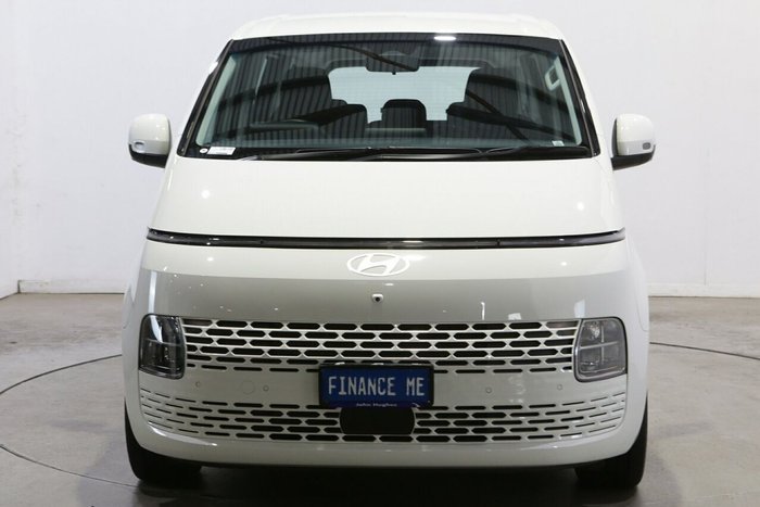 2025 Hyundai STARIA