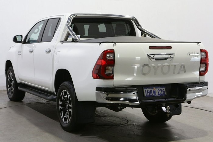 2021 Toyota Hilux SR5