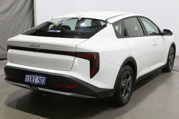 2025 Kia K4 S