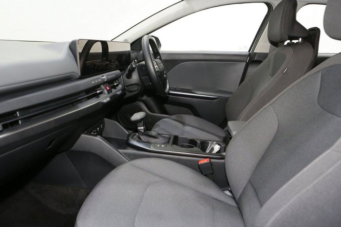 2025 Kia K4 S