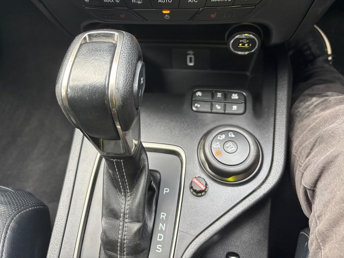 2021 Ford Everest Titanium