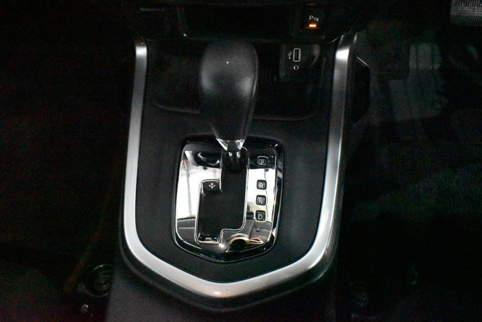 2021 Nissan Navara ST