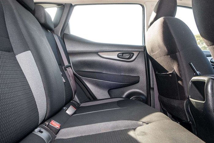 2018 Nissan QASHQAI ST