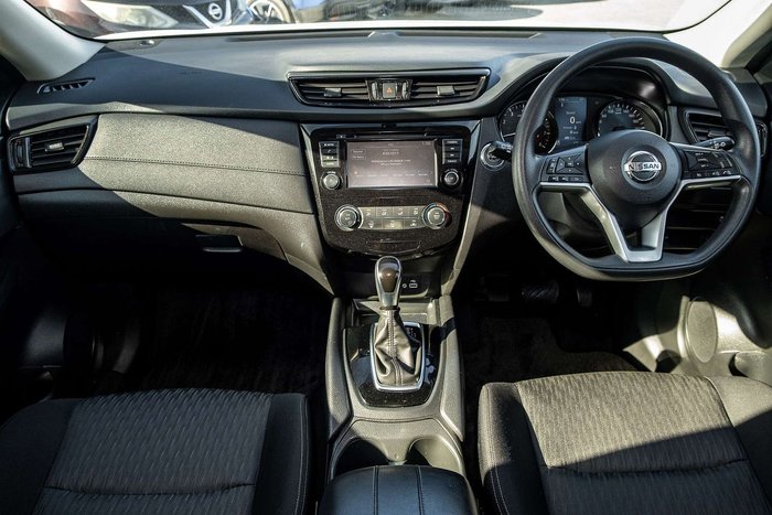 2022 Nissan X-TRAIL ST