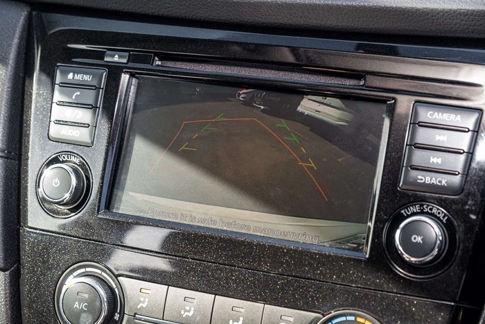 2022 Nissan X-TRAIL ST