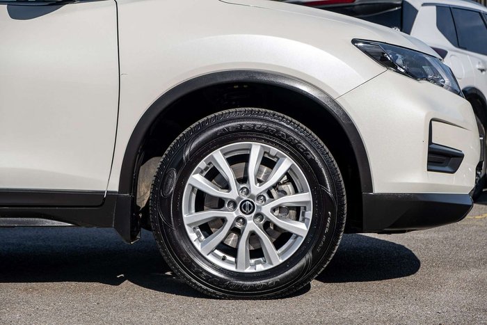 2022 Nissan X-TRAIL ST
