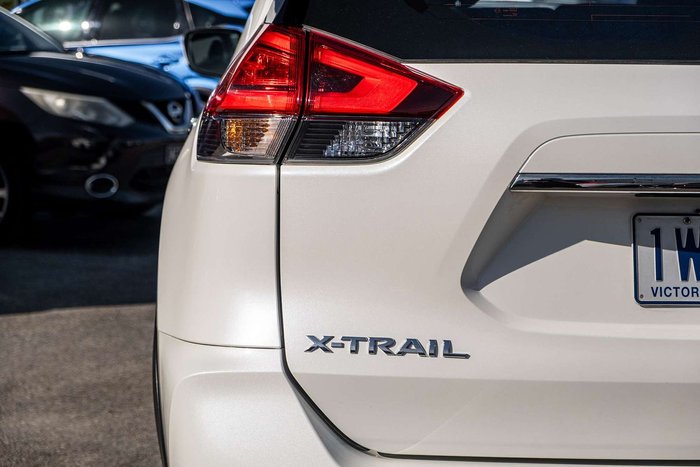 2022 Nissan X-TRAIL ST