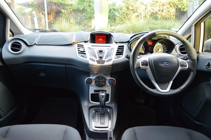 2011 Ford Fiesta LX WT Highlight Silver