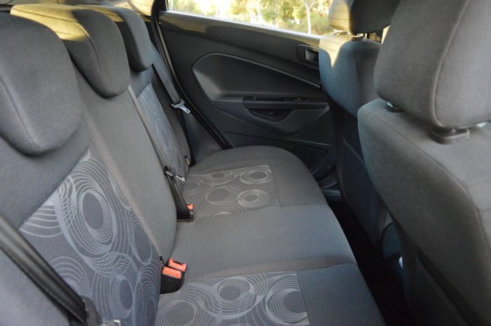2011 Ford Fiesta LX WT Highlight Silver