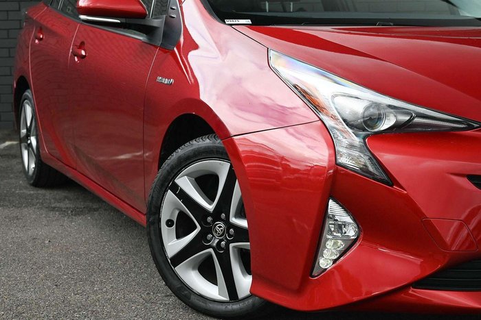 2016 Toyota Prius i-Tech