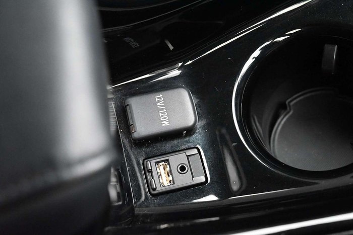 2016 Toyota Prius i-Tech