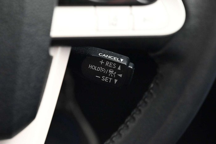 2016 Toyota Prius i-Tech