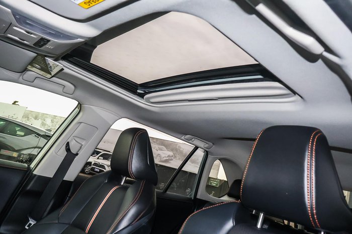 2021 Toyota RAV4 Edge