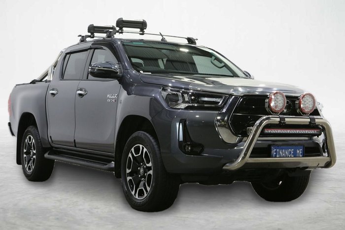 2020 Toyota Hilux SR5