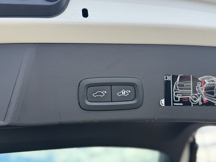 2021 Volvo XC40 T4 Inscription