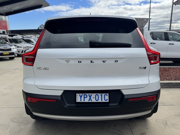 2021 Volvo XC40 T4 Inscription