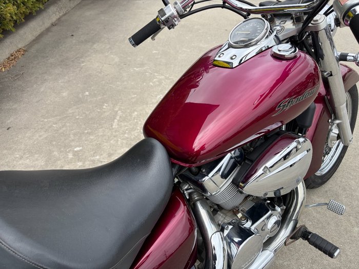 2004 Honda VT750C SHADOW Red