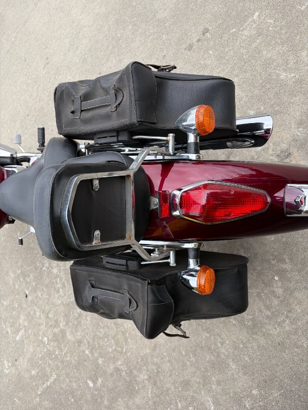 2004 Honda VT750C SHADOW Red