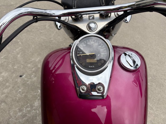 2004 Honda VT750C SHADOW Red