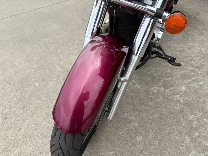 2004 Honda VT750C SHADOW Red