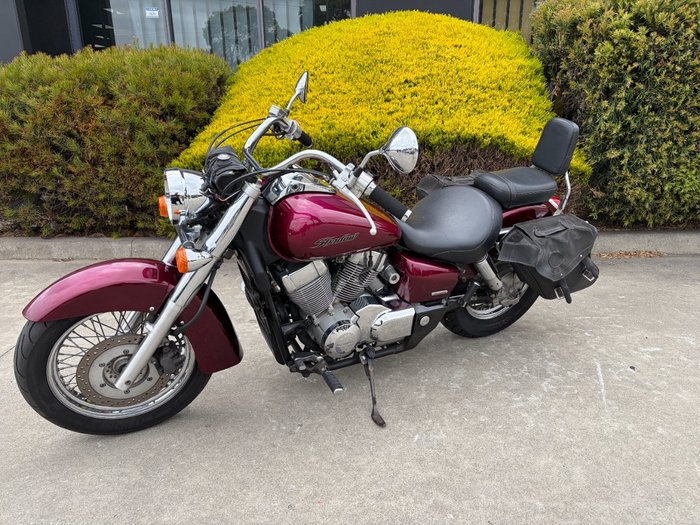 2004 Honda VT750C SHADOW Red