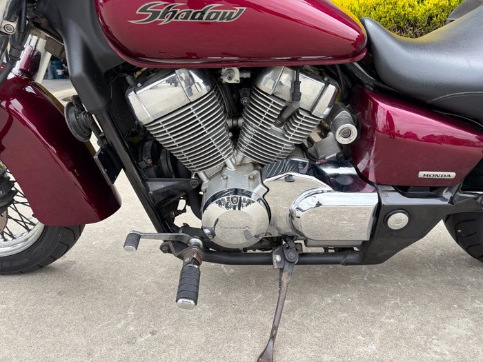 2004 Honda VT750C SHADOW Red