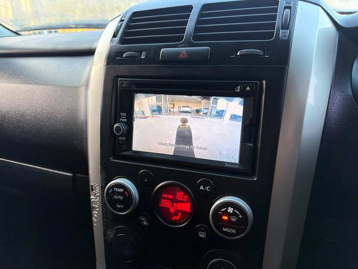 2014 Suzuki Grand Vitara Navigator