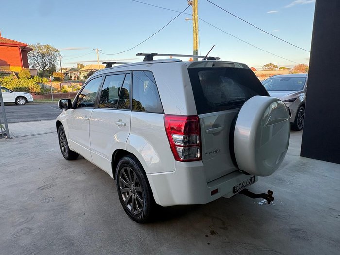 2014 Suzuki Grand Vitara Navigator