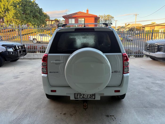 2014 Suzuki Grand Vitara Navigator