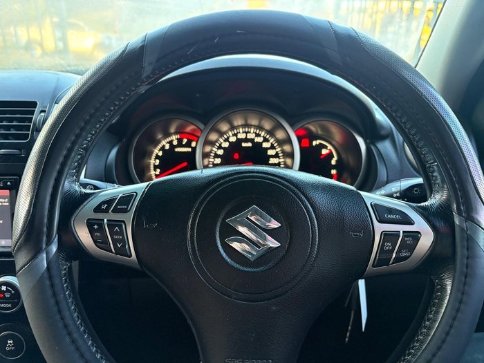 2014 Suzuki Grand Vitara Navigator