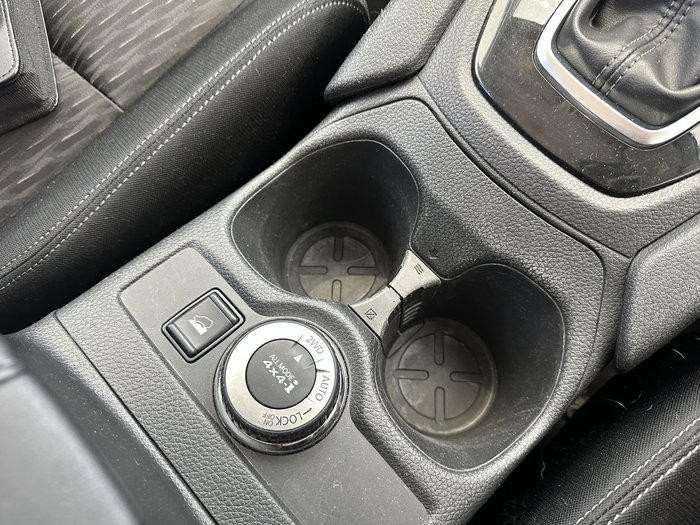 2018 Nissan X-TRAIL ST