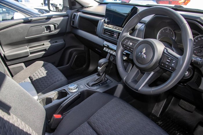 2026 Mitsubishi Triton GLX