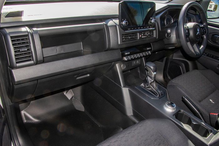 2026 Mitsubishi Triton GLX