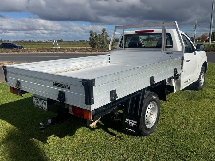2019 Nissan Navara RX