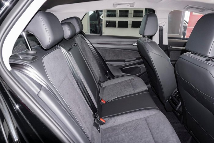 2025 Volkswagen Golf 110TSI Style