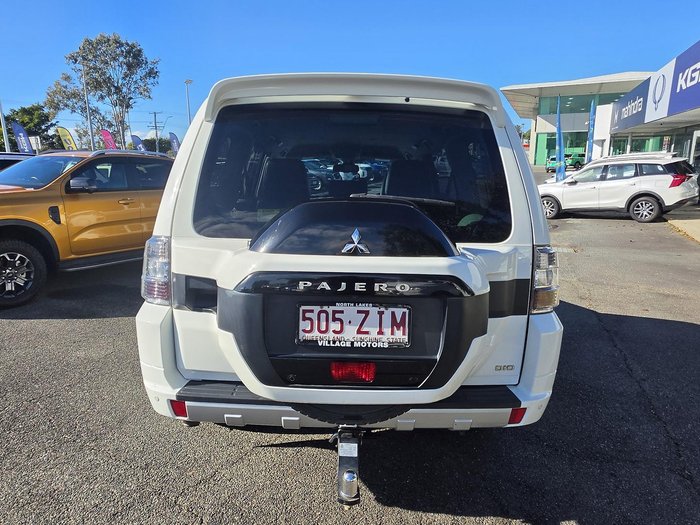 2019 Mitsubishi Pajero GLS