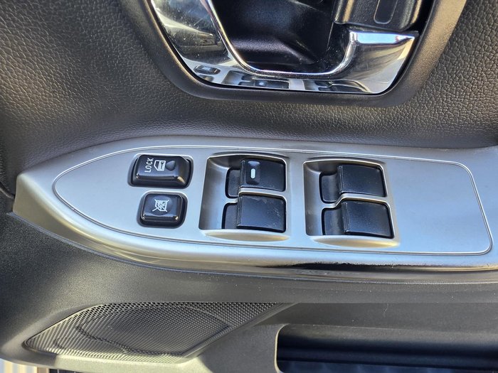 2019 Mitsubishi Pajero GLS