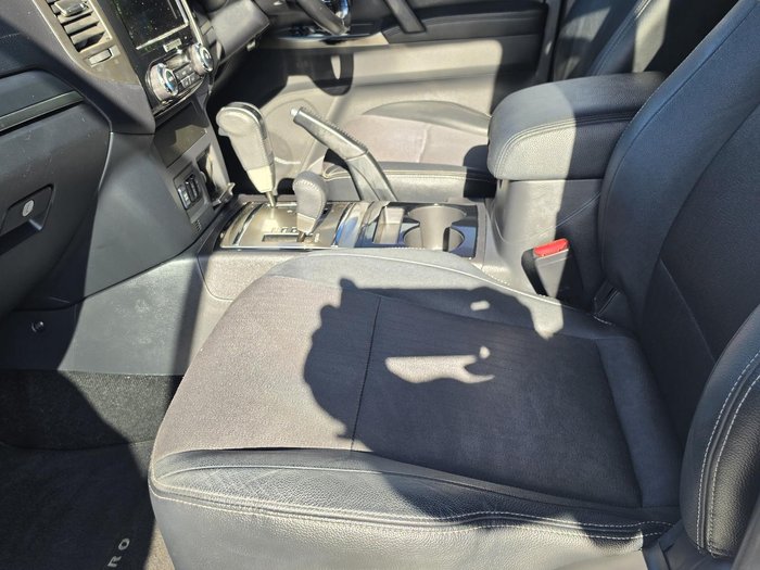 2019 Mitsubishi Pajero GLS