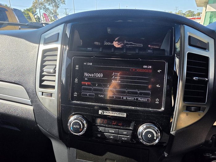 2019 Mitsubishi Pajero GLS