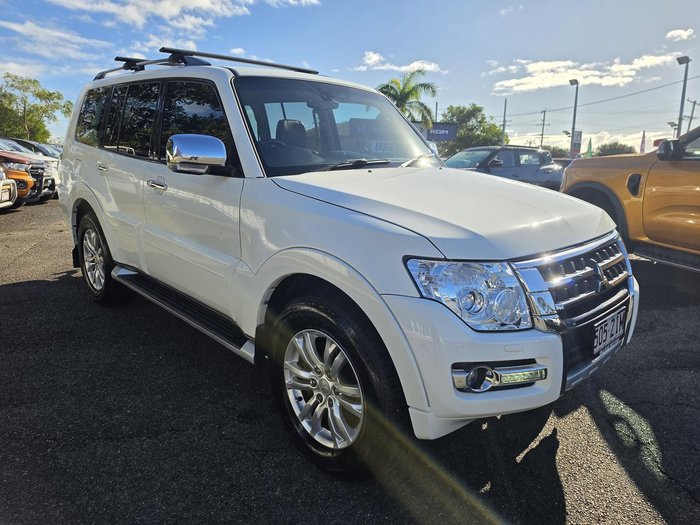 2019 Mitsubishi Pajero GLS