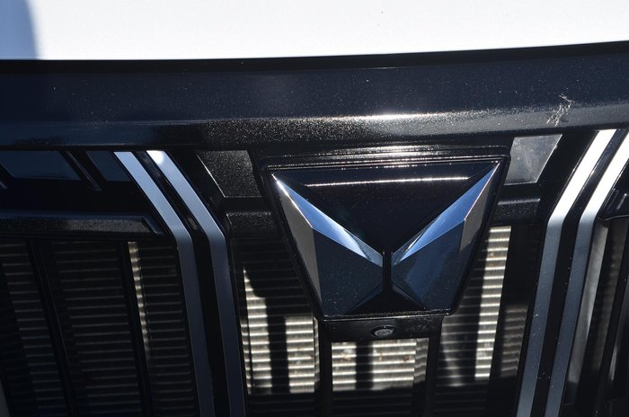 2023 Mahindra XUV700 AX7L
