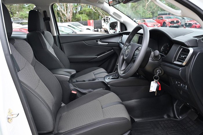 2025 Mazda BT-50 XS