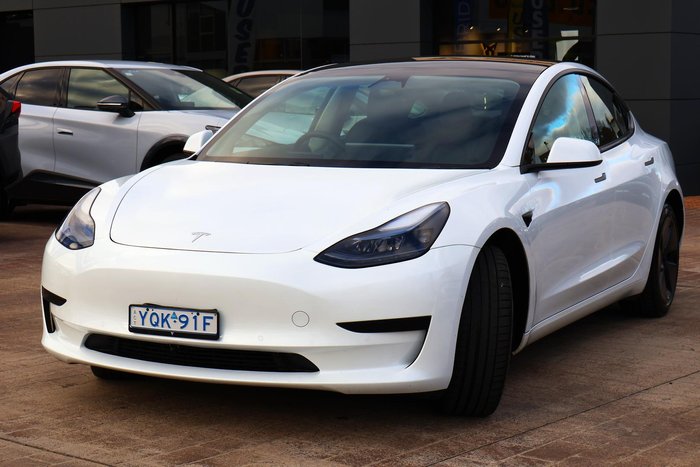 2022 Tesla Model 3 Rear-Wheel Drive